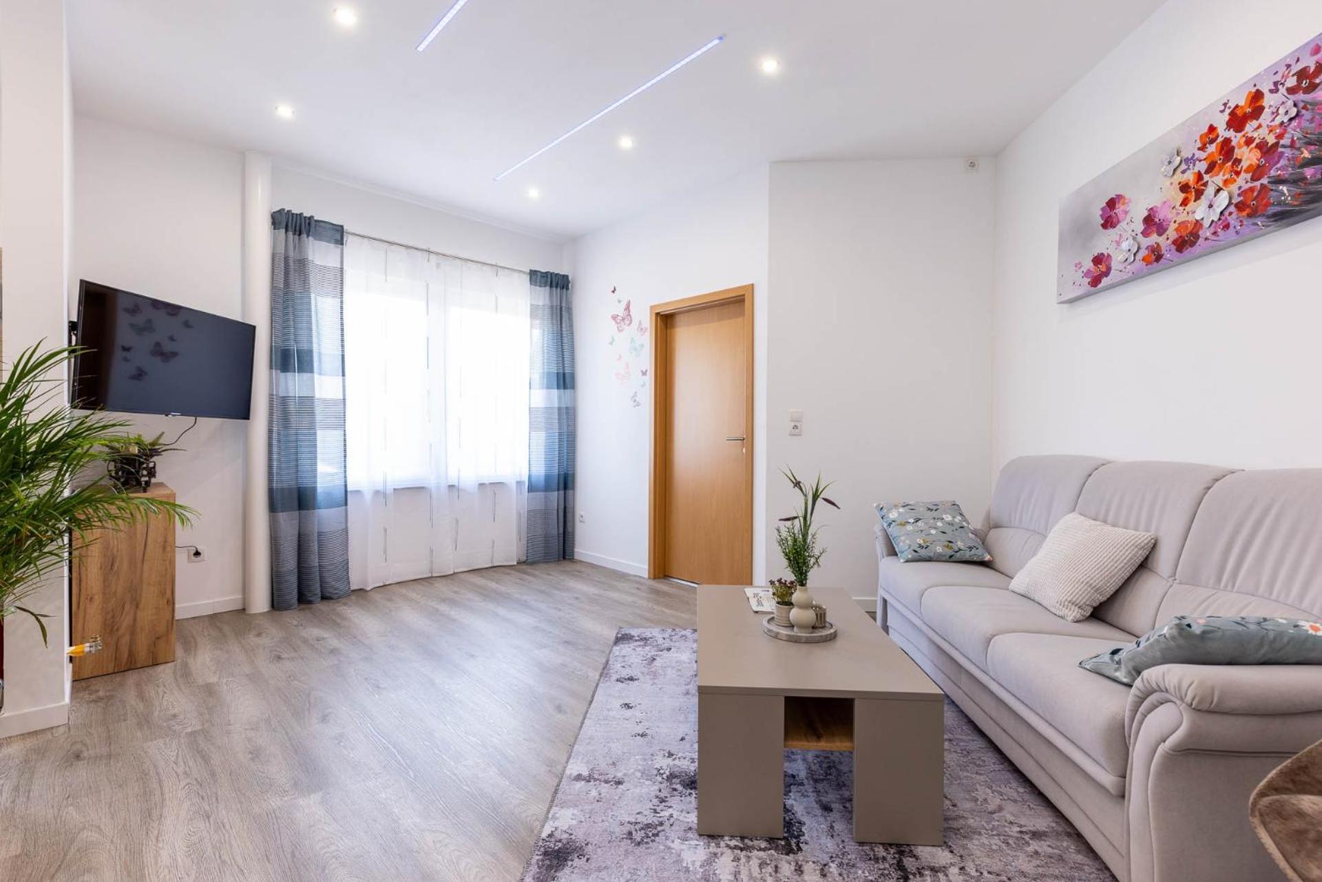 Neu I Ferienwohnung Jasmin Andernach Luaran gambar