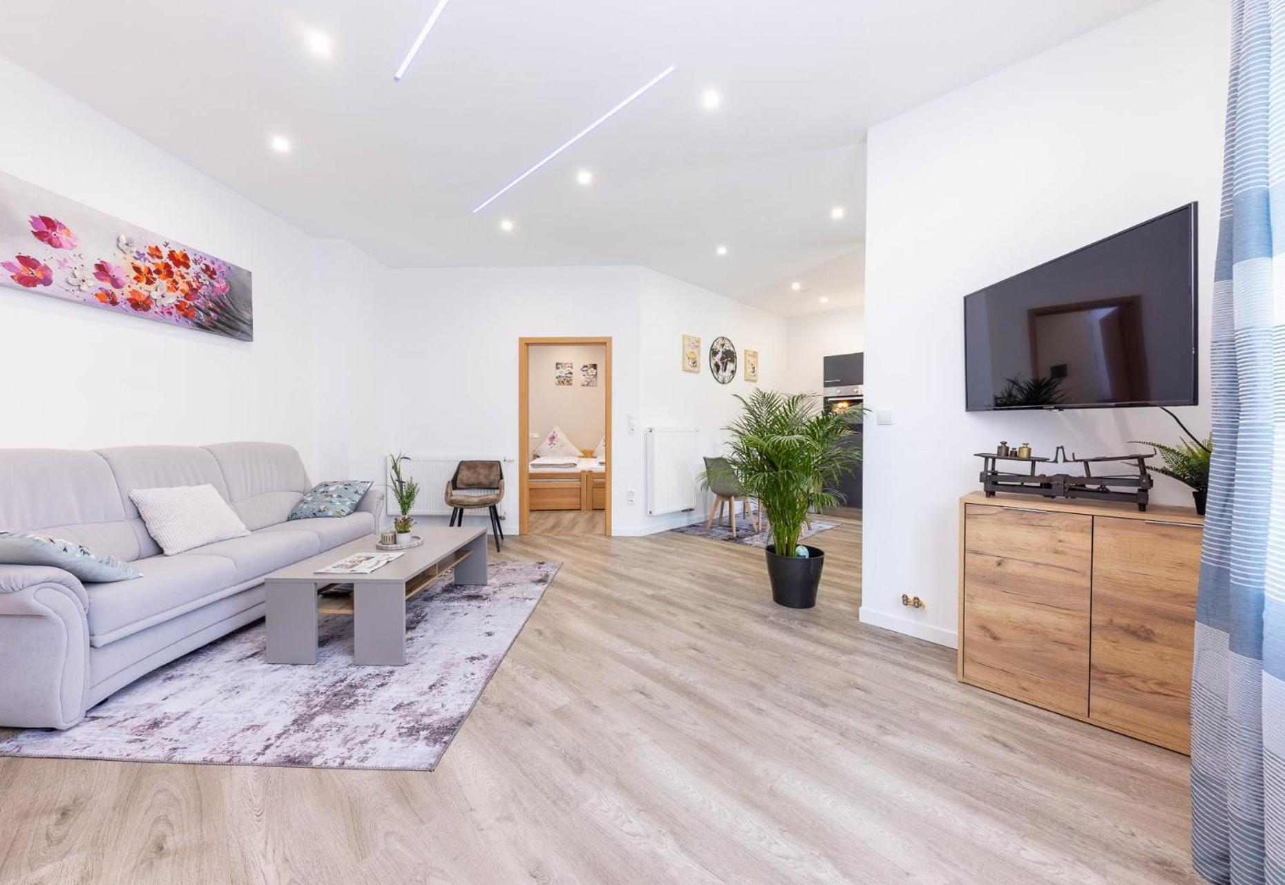 Neu I Ferienwohnung Jasmin Andernach Luaran gambar